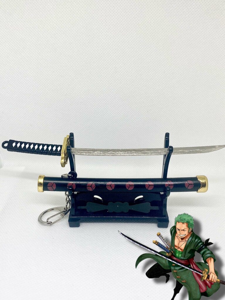 Porte-clés Shusui Zoro, réplique miniature de l’épée emblématique de One Piece, idéale pour les fans et collectionneurs.