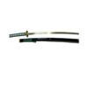 Katana de Sōsuke Aizen inspiré de Bleach, avec une lame argentée ornée d’un motif ondulé distinctif. La garde dorée et la poignée tressée en vert et blanc ajoutent une touche élégante. Le fourreau noir brillant complète l’ensemble.