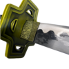 Détail de la garde dorée gravée et de la lame en acier du Katana Yubashiri de Zoro, avec un design inspiré de l'univers de One Piece