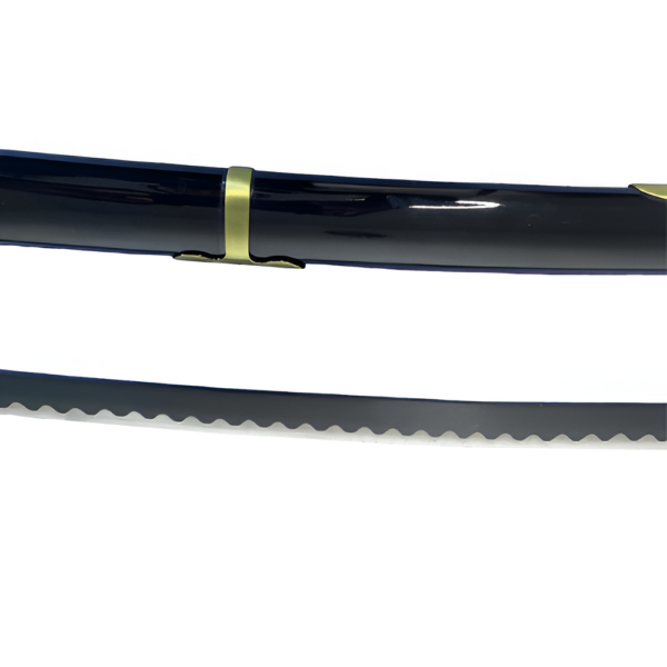 Détail du fourreau noir brillant avec attache dorée et lame ondulée en acier du Katana Yubashiri de Zoro, inspiré de l'univers de One Piece