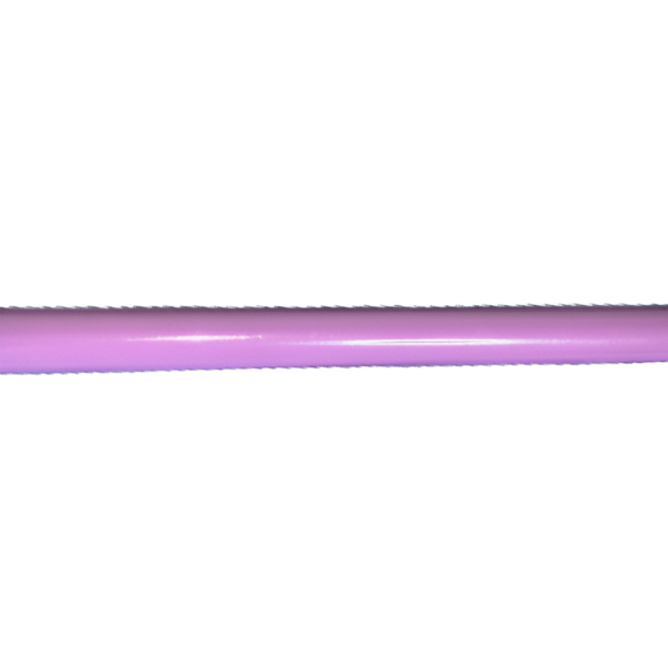 Détail du fourreau lisse et violet de la canne épée de Brook, inspirée de One Piece